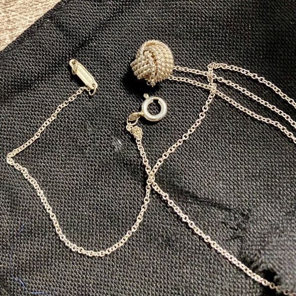 Tiffany Twist Knot Pendant - Picture 2 of 4